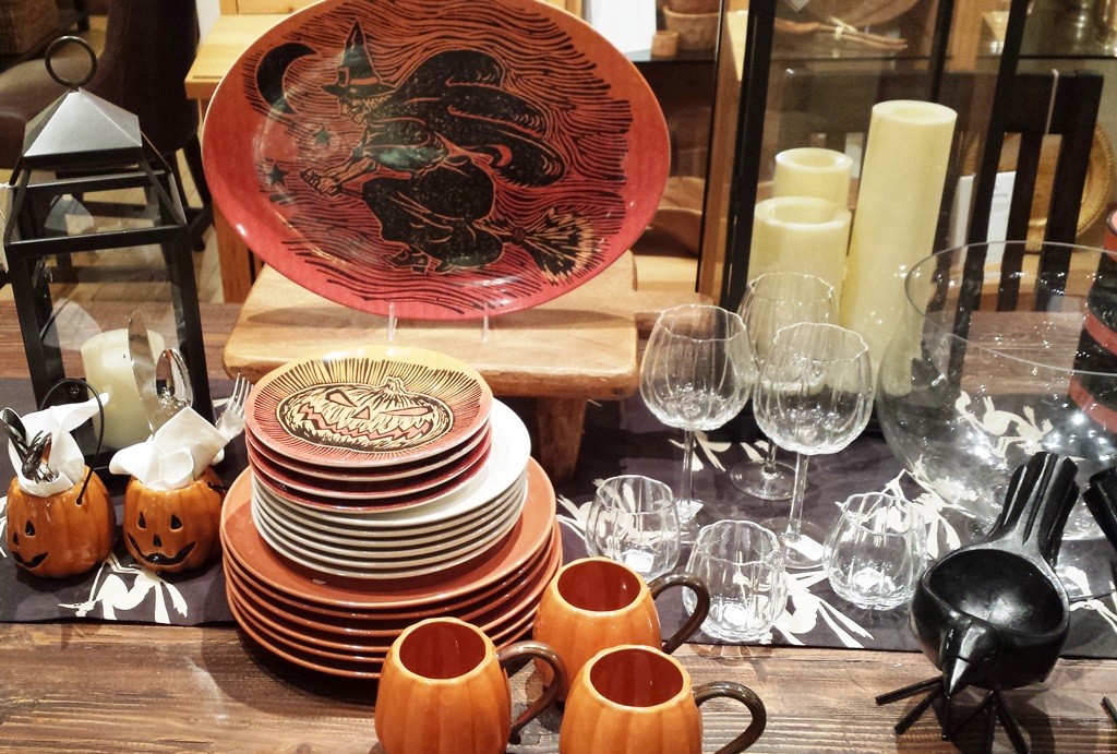 Dishes and glasses